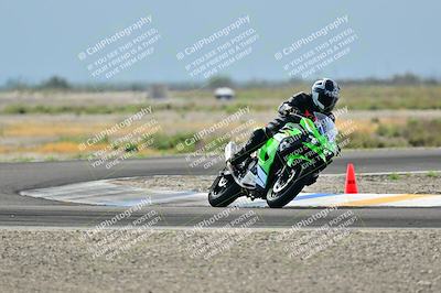 media/Apr-18-2025-TrackDaz (Fri) [[45f5874c44]]/B Group/Session 2 (Turn 7)/